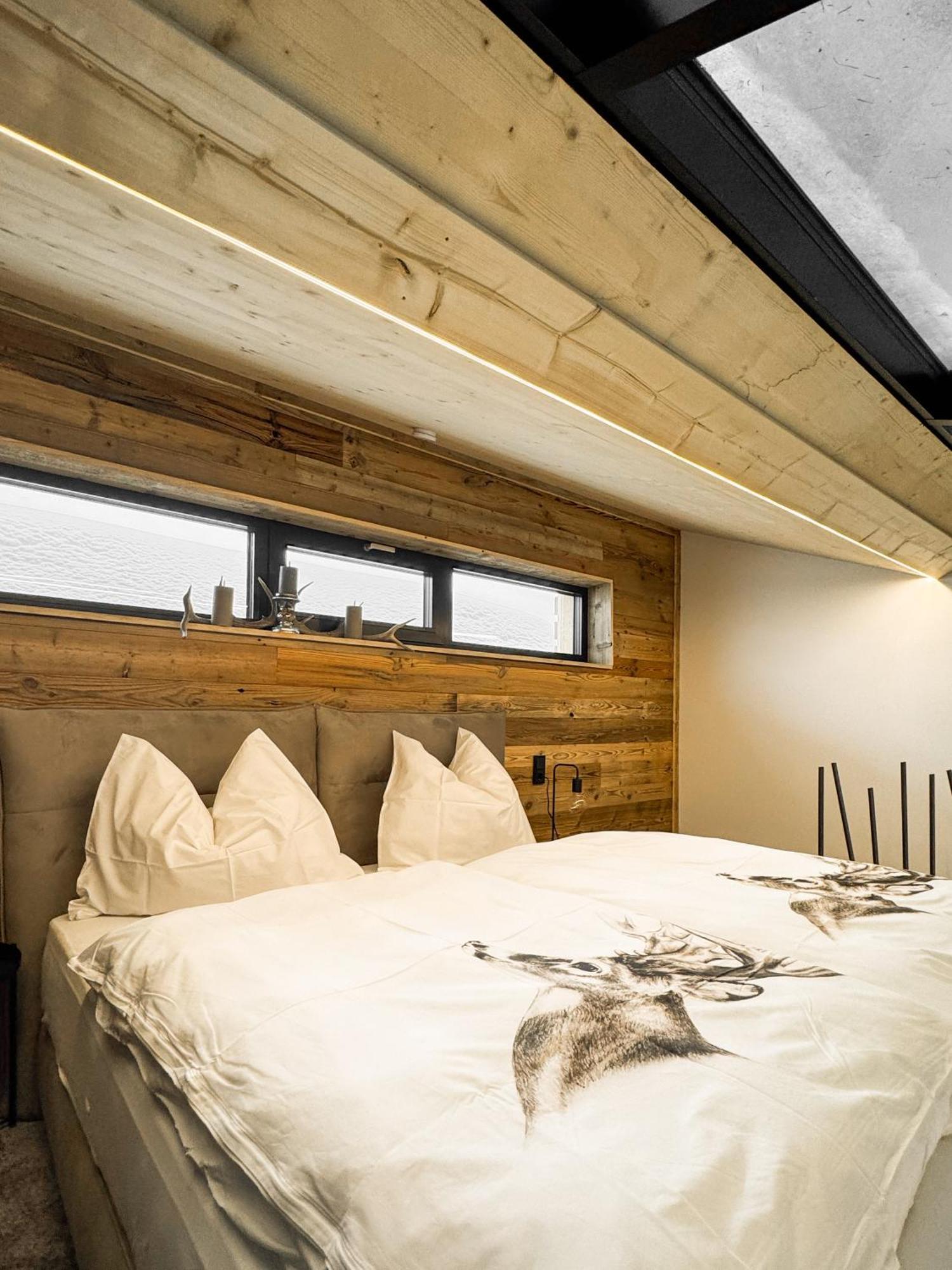 Peer Alm Navis Exterior foto