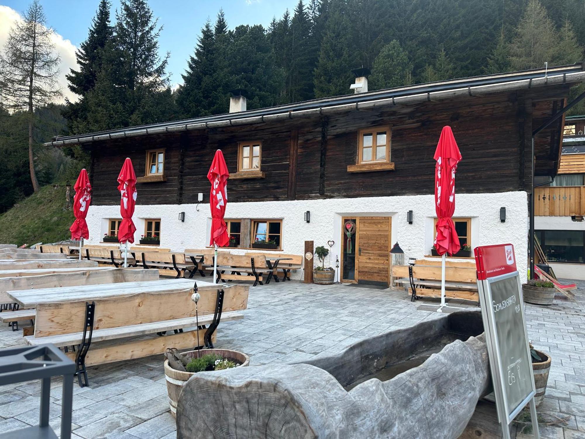 Peer Alm Navis Exterior foto